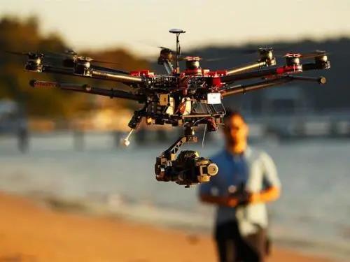 無人機(jī)的無線通信鏈路系統(tǒng)說明(圖1) 無人機(jī)的無線通信鏈路系統(tǒng)說明(圖1)