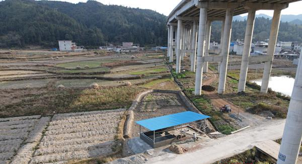 高速路管員巡邏用上千里眼無(wú)人機(jī),巡邏效率大大(圖3) 高速路管員巡邏用上千里眼無(wú)人機(jī),巡邏效率大大(圖3)