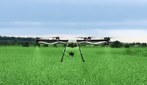 無人機可以應(yīng)用在哪些行業(yè)?(圖3) 植保無人機